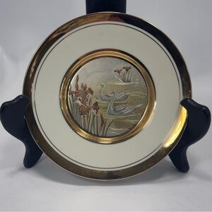 Vtg The Art of Chokin 24K Gold Rim 2 Swimming Swans Birds 6" Plate